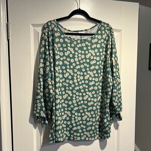 Suzanne Betro Green 3/4 Sleeve Boxy Blouse